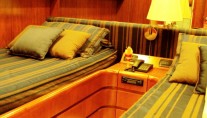 LADY KATANA -  Twin Cabin